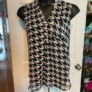 Vintage Sleeveless Houndstooth Blouse